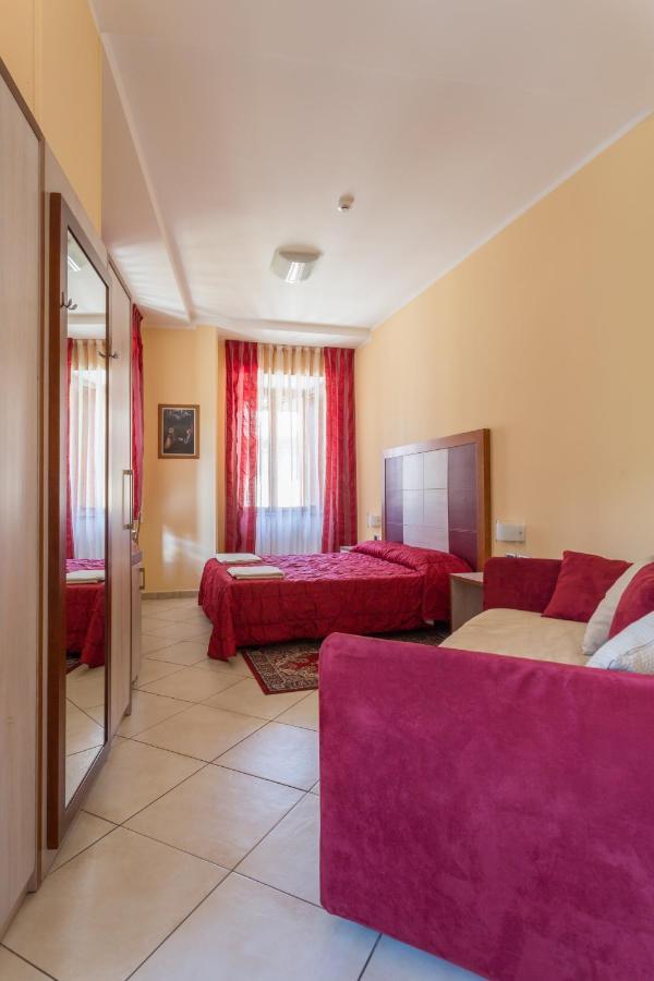 Hotel Conte Ruggero Serra San Bruno Eksteriør bilde