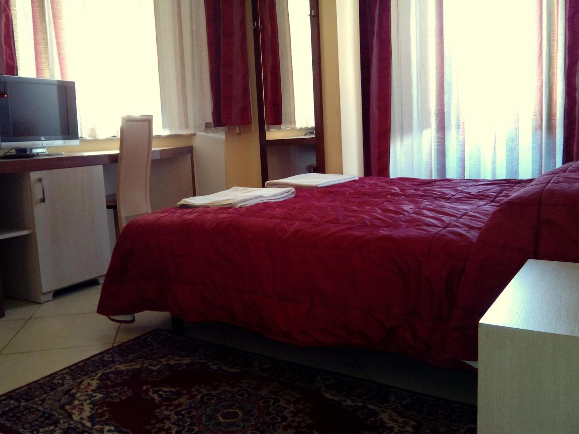 Hotel Conte Ruggero Serra San Bruno Rom bilde