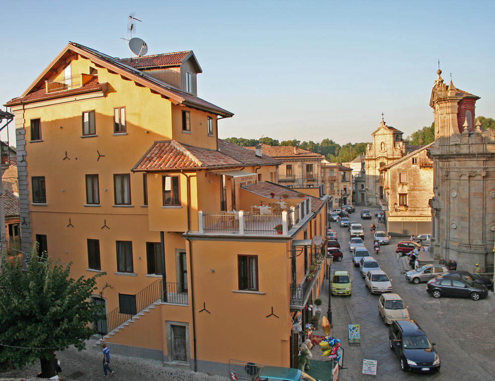 Hotel Conte Ruggero Serra San Bruno Eksteriør bilde