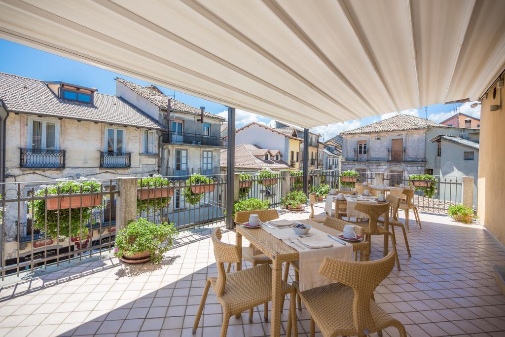 Hotel Conte Ruggero Serra San Bruno Eksteriør bilde