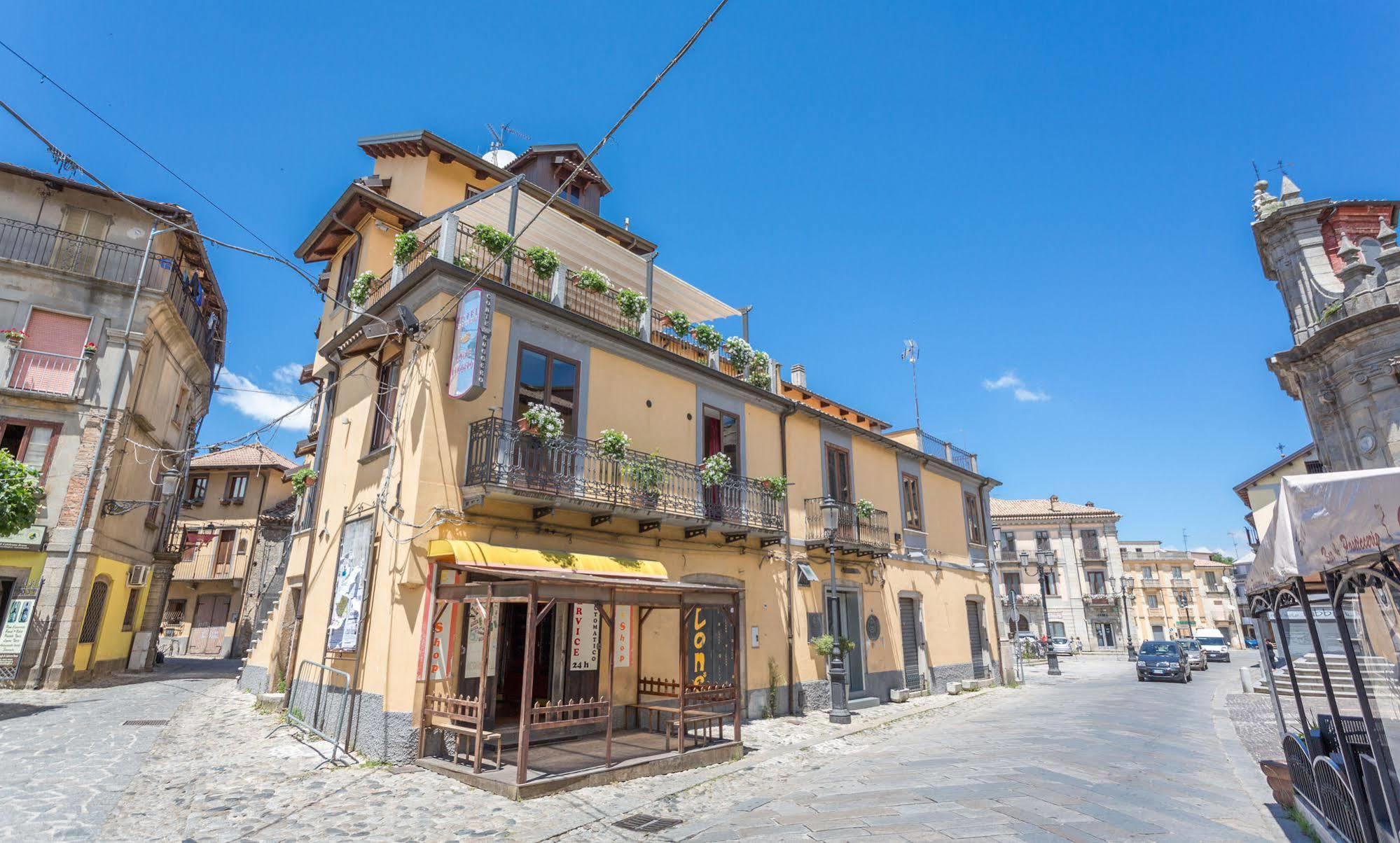 Hotel Conte Ruggero Serra San Bruno Eksteriør bilde